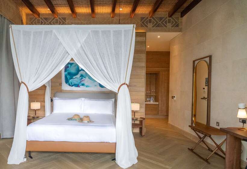 장애인용 디럭스룸, The Royal Senses Resort & Spa Crete, Curio Collection Hilton