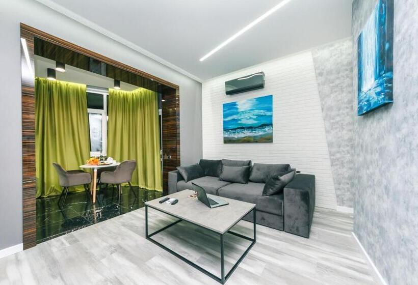 آپارتمان 1 خوابه, Luxury Apartments Arena Guliver