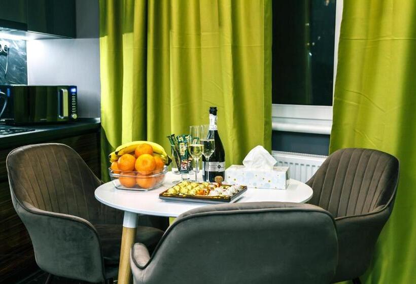 آپارتمان 1 خوابه, Luxury Apartments Arena Guliver