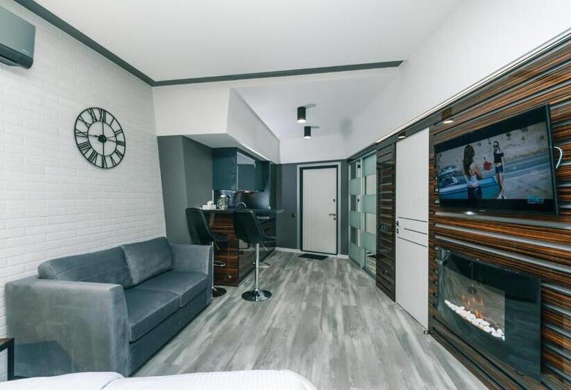 آپارتمان 1 خوابه با بالکن, Luxury Apartments Arena Guliver