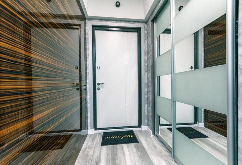 آپارتمان لوکس 1 خوابه, Luxury Apartments Arena Guliver