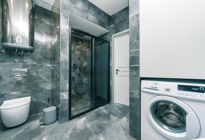 آپارتمان لوکس 1 خوابه, Luxury Apartments Arena Guliver