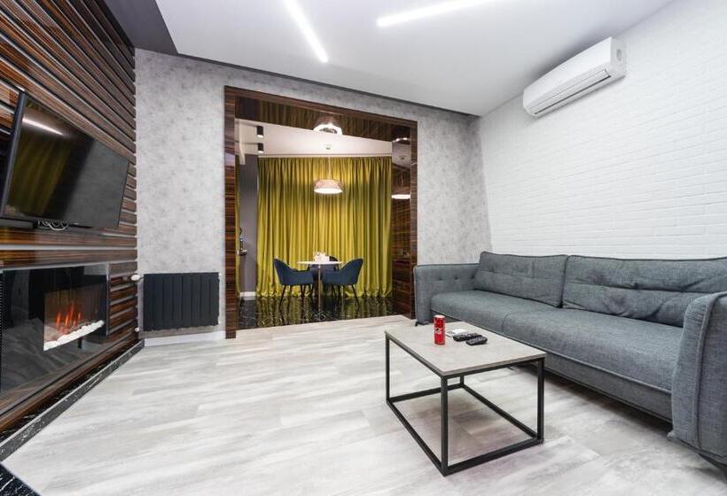 استودیوی استاندارد, Luxury Apartments Arena Guliver