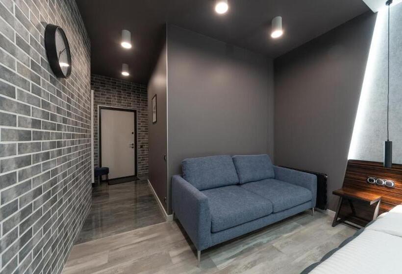 Deluxe Suite King Bed, Luxury Apartments Arena Guliver