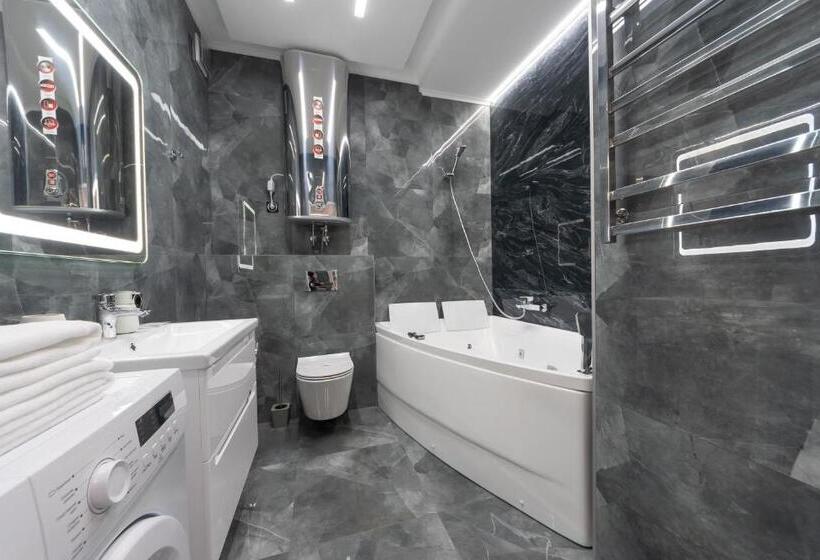 سوئیت با تخت بزرگ, Luxury Apartments Arena Guliver