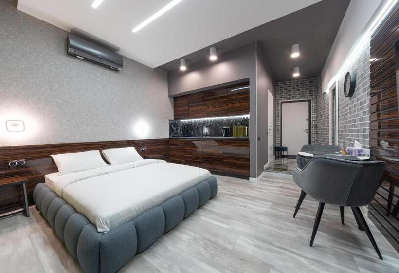 سوئیت با تخت بزرگ, Luxury Apartments Arena Guliver