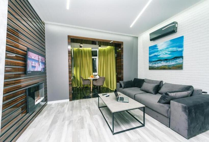 آپارتمان 1 خوابه, Luxury Apartments Arena Guliver