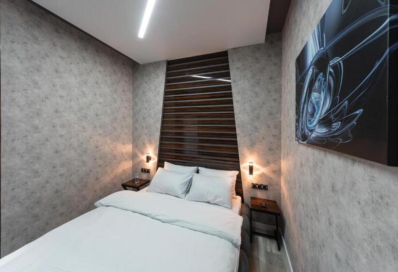 استودیوی استاندارد, Luxury Apartments Arena Guliver