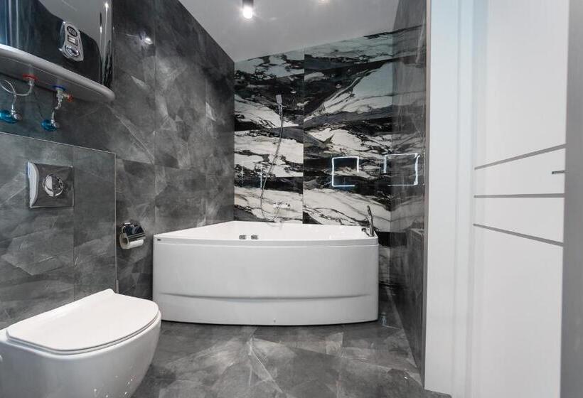 استودیوی استاندارد, Luxury Apartments Arena Guliver