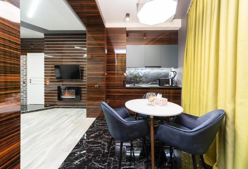 استودیوی استاندارد, Luxury Apartments Arena Guliver