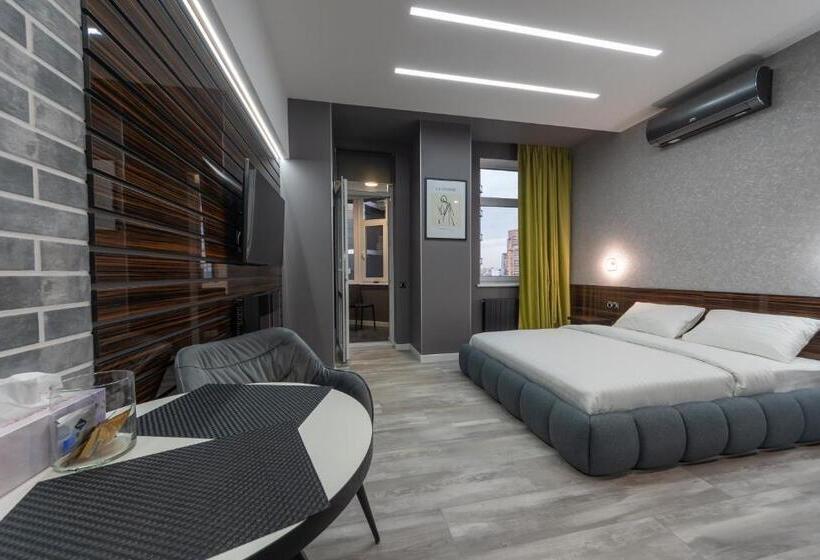 سوئیت با تخت بزرگ, Luxury Apartments Arena Guliver