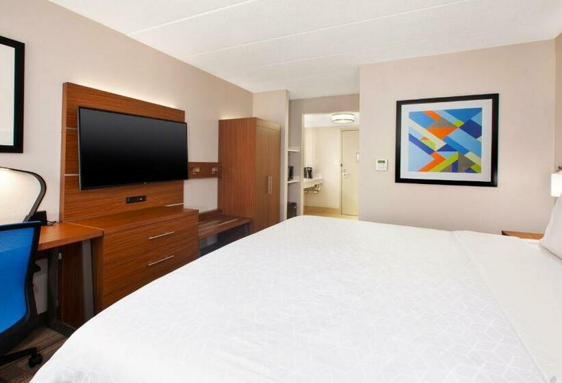 Номер Стандарт, Holiday Inn Express Fairfax Arlington Boulevard, An Ihg