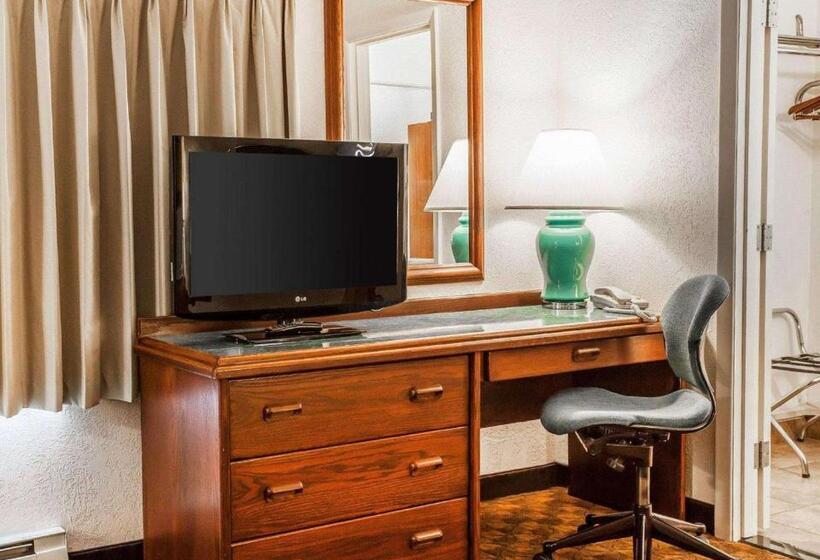 اتاق استاندارد با تخت بزرگ, Quality Inn Port Angeles  Near Olympic National Park