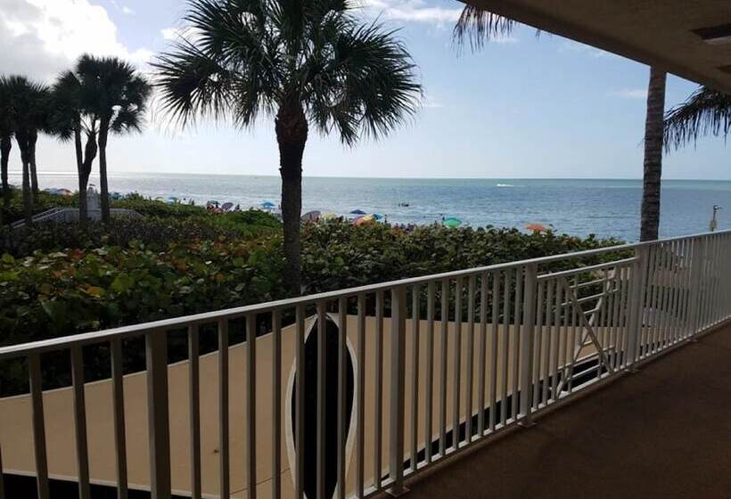 标准间, Vanderbilt Beach Resort