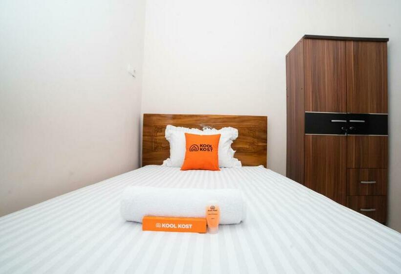 Номер Стандарт Индивидуальный, Koolkost Near Rs Pelabuhan Jakarta   Minimum Stay 6 Nights