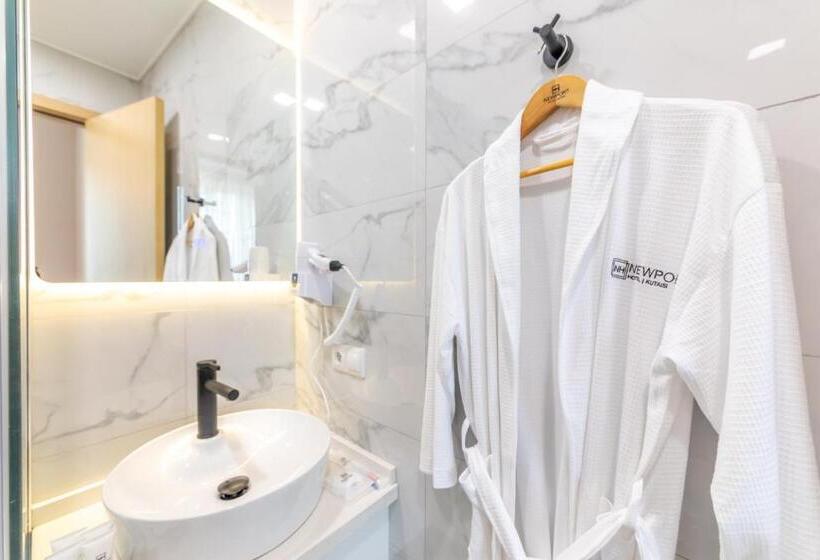 اتاق استاندارد با تخت بزرگ, Newport Hotel Kutaisi