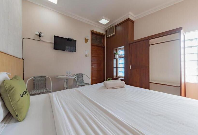 스탠다드 룸, Urbanview Hotel Villa Surya Bandung