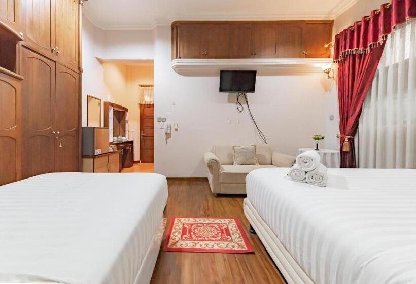 스위트, Urbanview Hotel Villa Surya Bandung