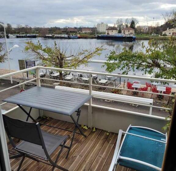 Семейный Номер, Les Chambres De La Cotinière   Bord De Saône   St Jean De Losne