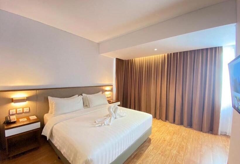 주니어 스위트, Grand Zuri Ketapang