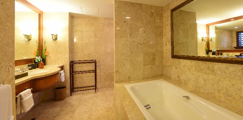 اتاق لوکس با چشم‌انداز دریا, Furama Resort Danang
