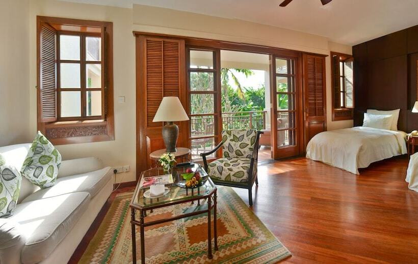 اتاق لوکس با چشم‌انداز باغ, Furama Resort Danang