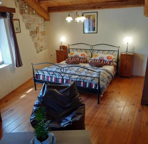 اتاق لوکس, Rural Pension Istra Partner