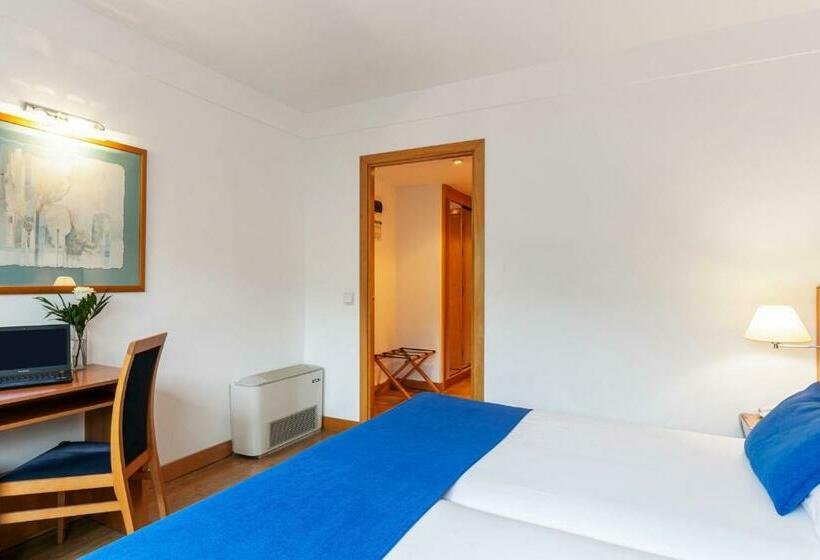 Номер Стандарт, Sercotel de Los Reyes