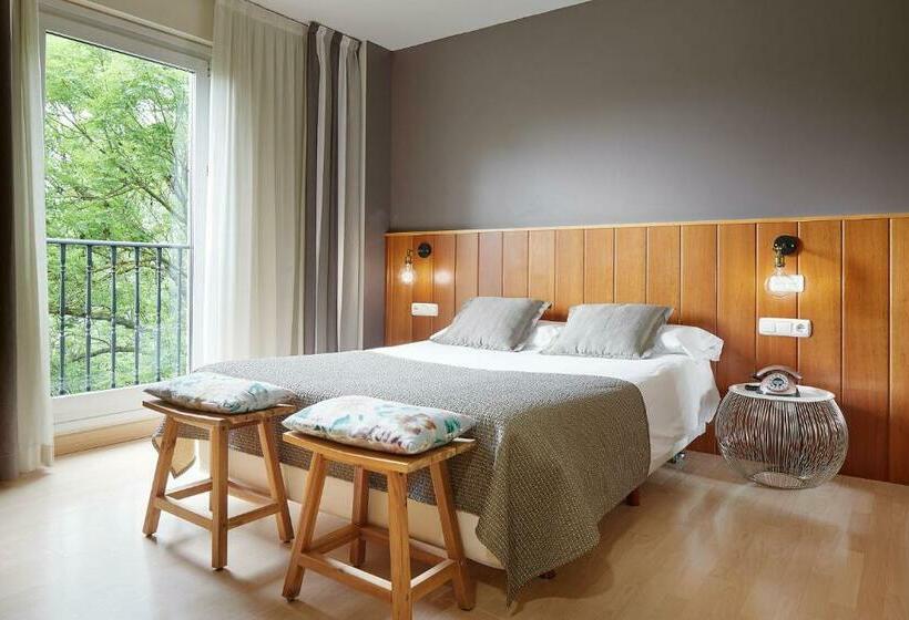 Семейный Номер, Iriguibel Huarte Pamplona