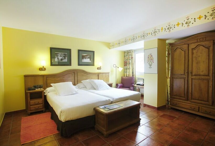 اتاق استاندارد, Ski Plaza Hotel & Wellness