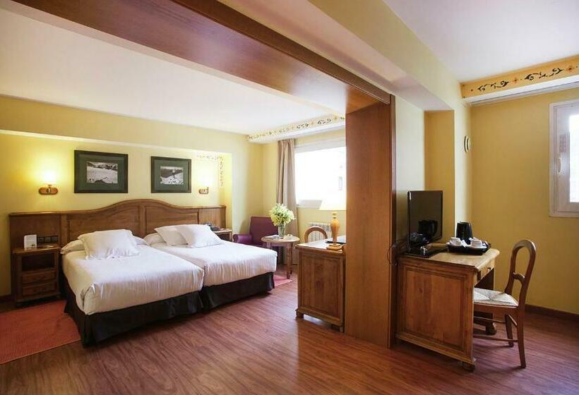 سوییت جونیور, Ski Plaza Hotel & Wellness