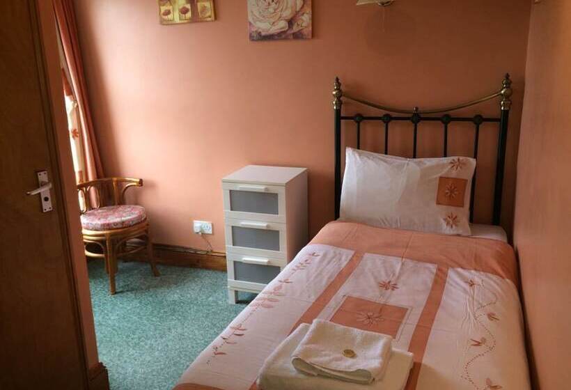 اتاق استاندارد یک نفره, Charlotte House