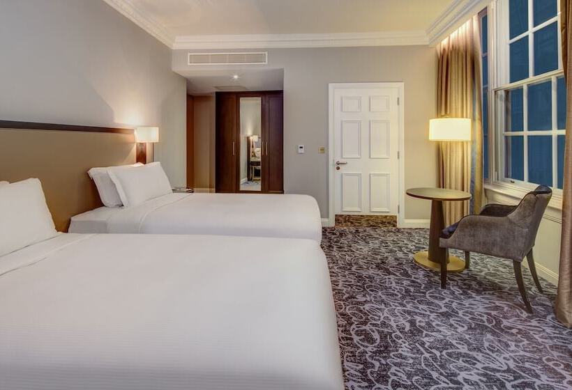 Номер Стандарт, Hilton London Euston