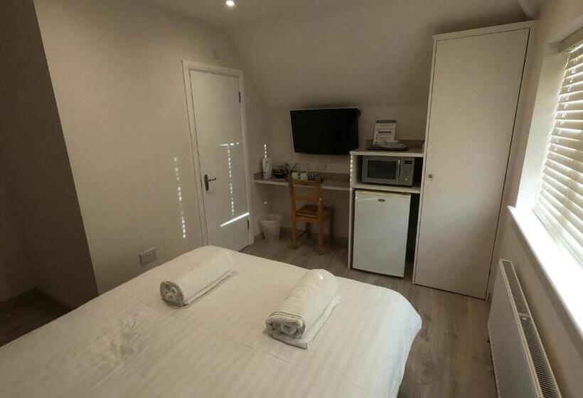 Номер Стандарт, Debden Guest House