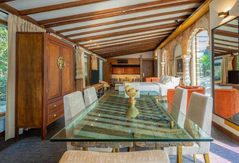 프레지덴셜 스위트, Alko Hotel Casa Nispero