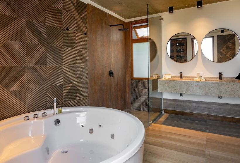 스위트, Alko Hotel Casa Nispero