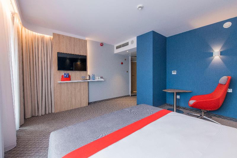 Номер Стандарт Адаптированный для Инвалидов, Holiday Inn Express Warsaw   Mokotow, An Ihg