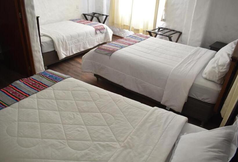 Четырехместный Номер Deluxe, La Casa De Santiago