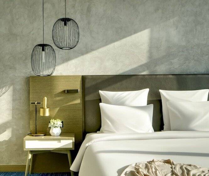 Люкс Повышенной Комфортности, Pullman Sharjah
