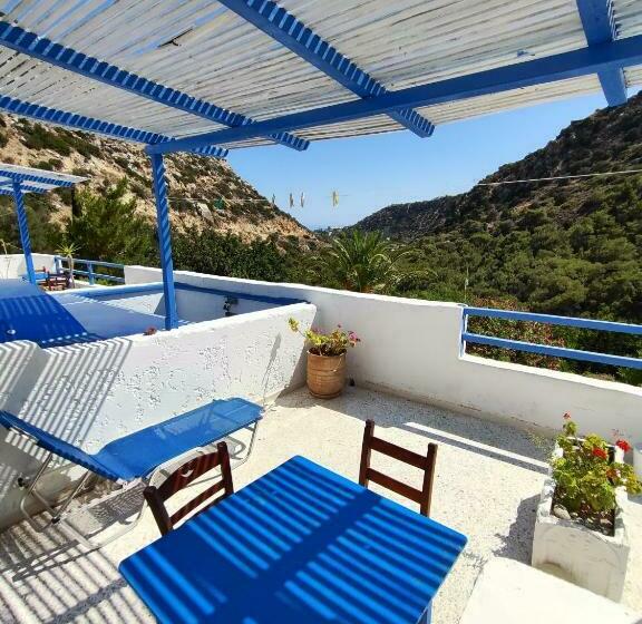 带阳台的豪华间, Oleander S Garden Traditional Cretan Cottage