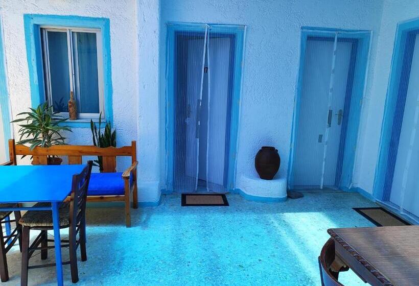 اتاق کلاسیک چهارنفره, Oleander S Garden Traditional Cretan Cottage