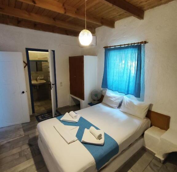 اتاق کلاسیک چهارنفره, Oleander S Garden Traditional Cretan Cottage