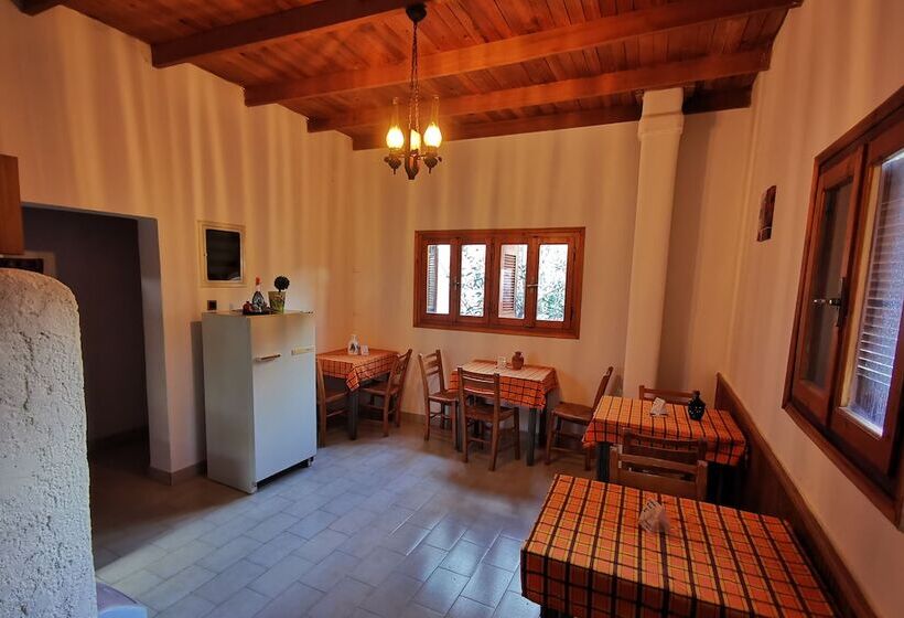 标准间带双人床, Oleander S Garden Traditional Cretan Cottage