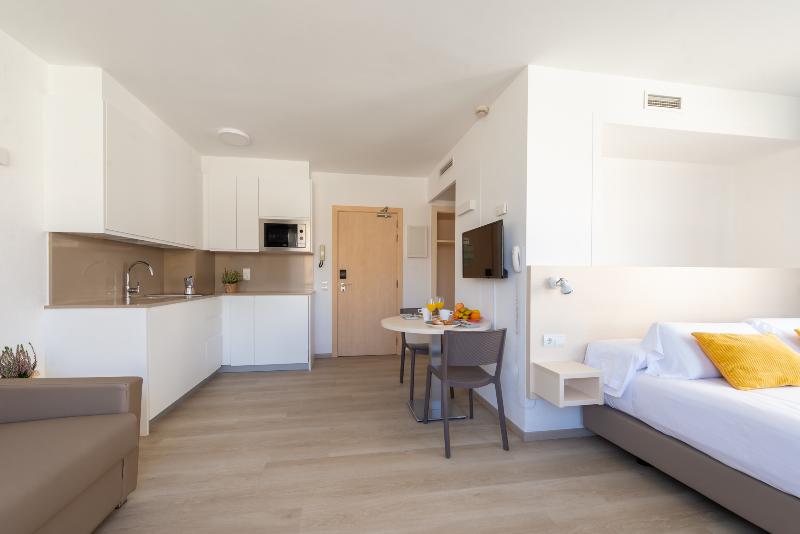 Студия Superior, Atenea Park Suites & Apartments