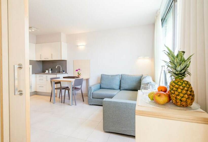 Студия Superior, Atenea Park Suites & Apartments