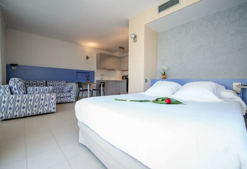 Студия Superior, Atenea Park Suites & Apartments