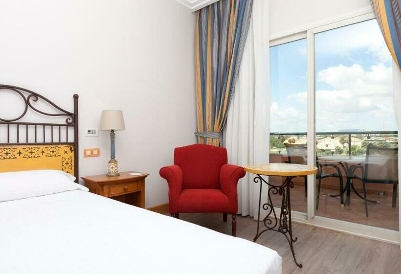 Habitación Estándar Vista Lago, Alicante Golf