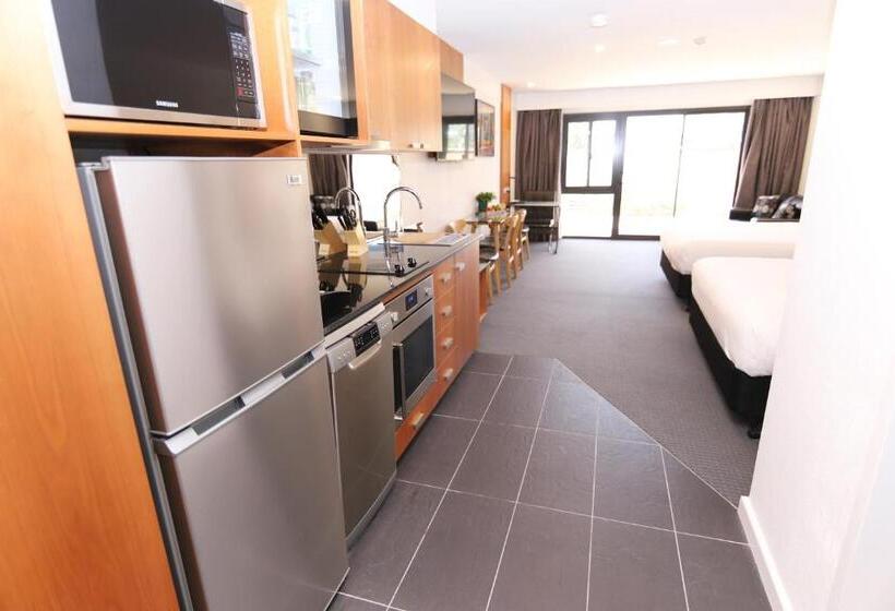 Студия Стандарт, Best Western Plus Goulburn