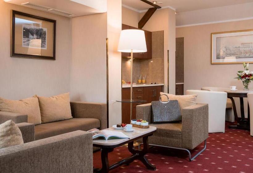 آپارتمان لوکس 1 خوابه, Booking Hotel Crown Piast & Spa