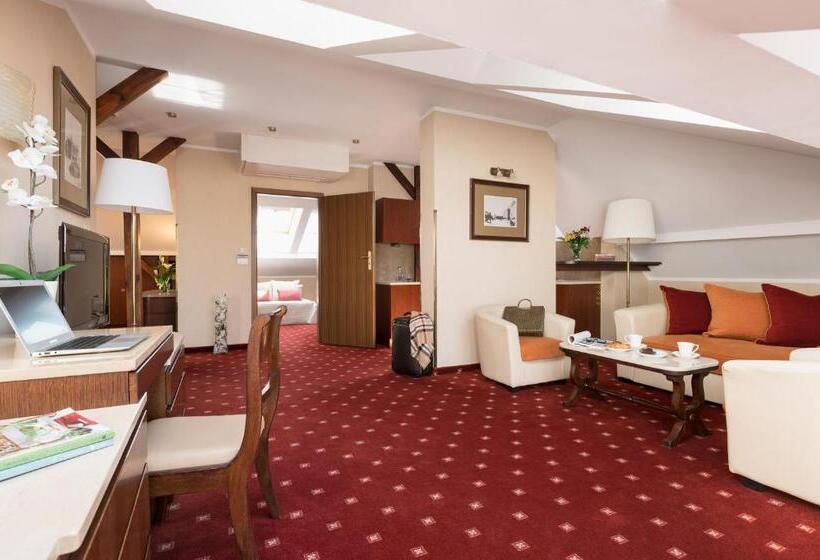 آپارتمان لوکس 1 خوابه, Booking Hotel Crown Piast & Spa